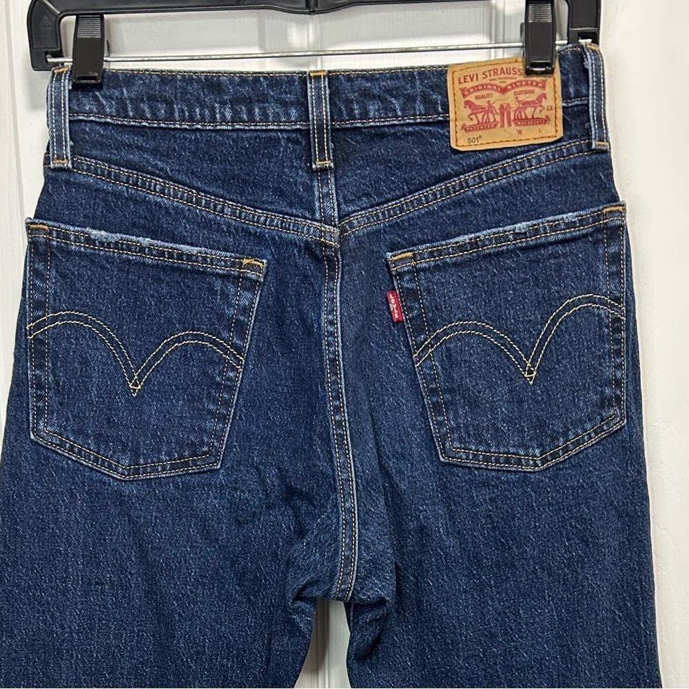 Levi's Women’s Dark Blue Straight Jeans - Picture 4 of 7